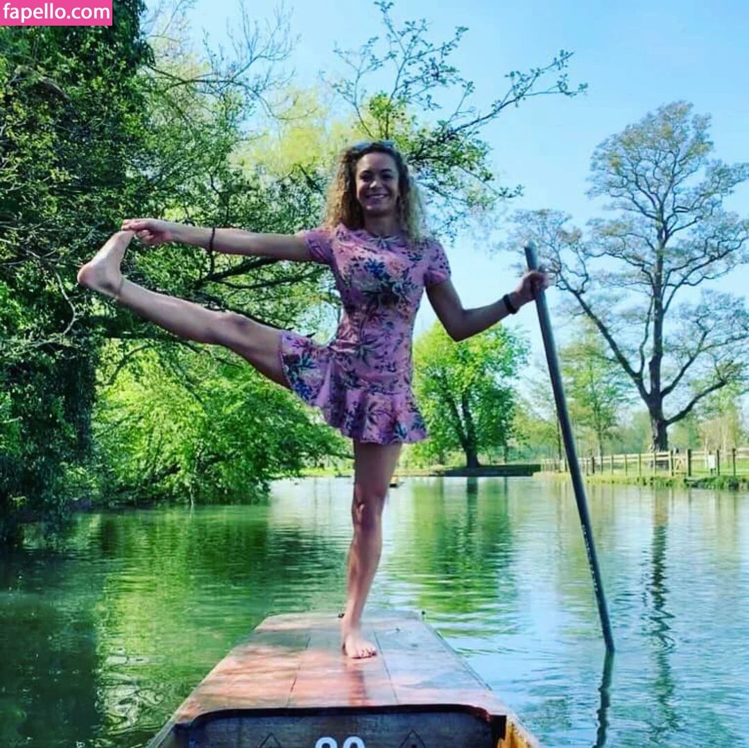 Echo Elliot / Echolikesyoga / https: Onlyfans Photo Gallery 