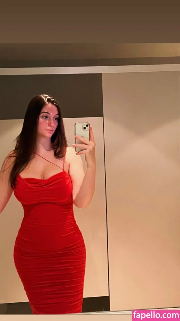 https: / mariexcari / u139044921 Onlyfans Photo Gallery 