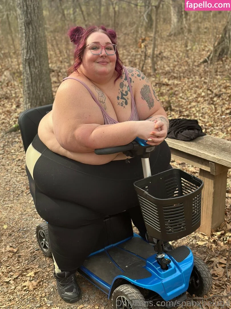 spanxbeluga / spanxbeluga2.1 Onlyfans Photo Gallery 