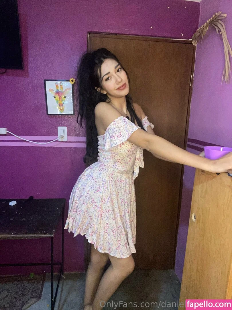 daniela.marquez / danielamarquezb_ Onlyfans Photo Gallery 