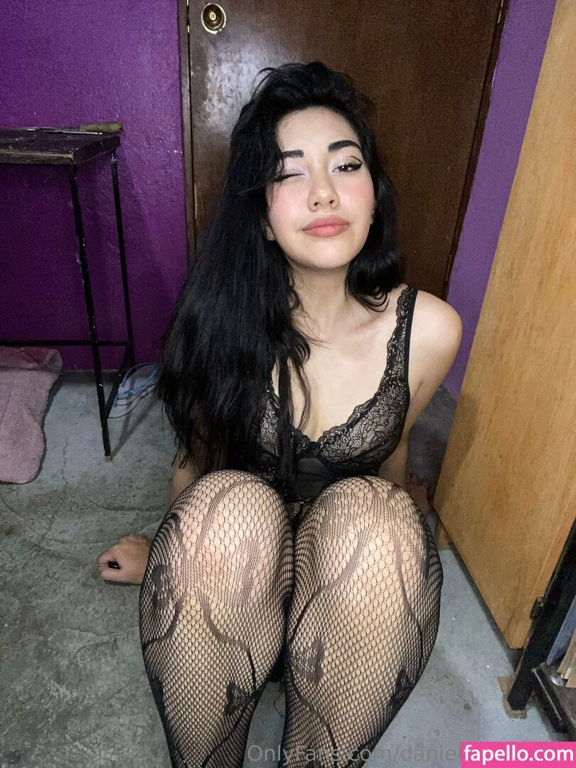 daniela.marquez / danielamarquezb_ Onlyfans Photo Gallery 