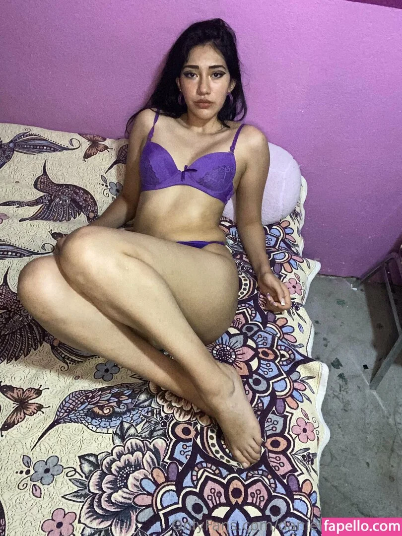 daniela.marquez / danielamarquezb_ Onlyfans Photo Gallery 
