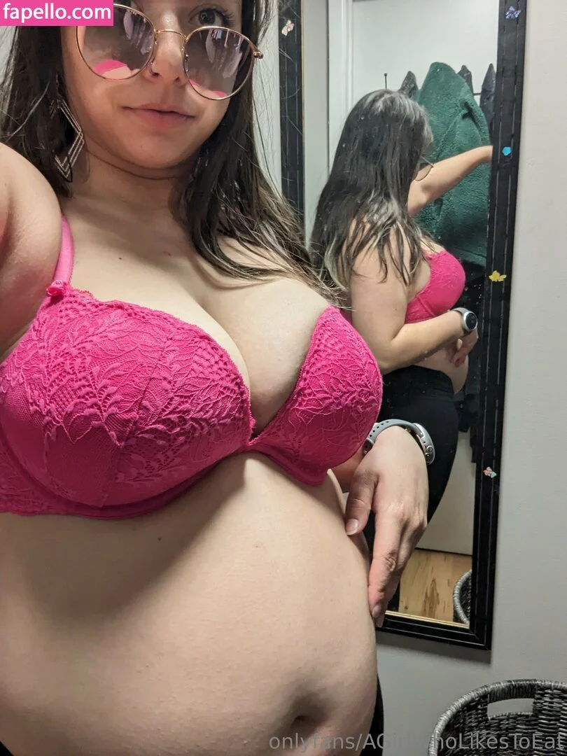 AGirlWhoLikesToEat / https: Onlyfans Photo Gallery 