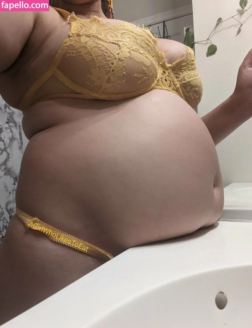 AGirlWhoLikesToEat / https: Onlyfans Photo Gallery 