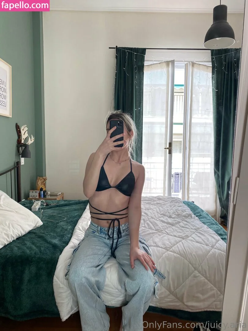 Juicy.Aria / aria_wiiinter Onlyfans Photo Gallery 