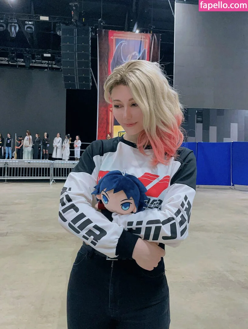 Mikasarino Onlyfans Photo Gallery 