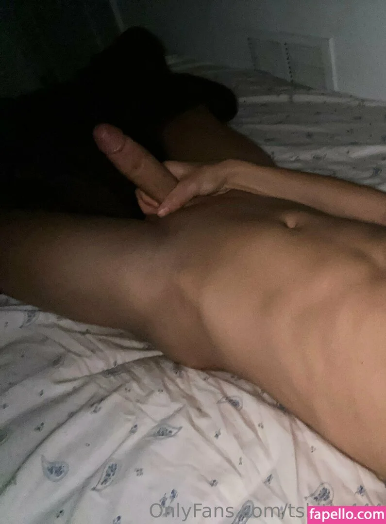 kit_kat1413 / tskitty444 Onlyfans Photo Gallery 