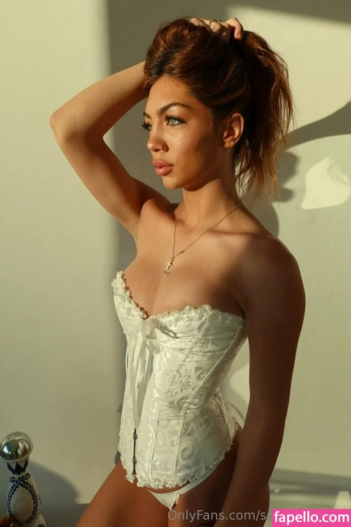 sofia mancilla / sofianextdoor Onlyfans Photo Gallery 