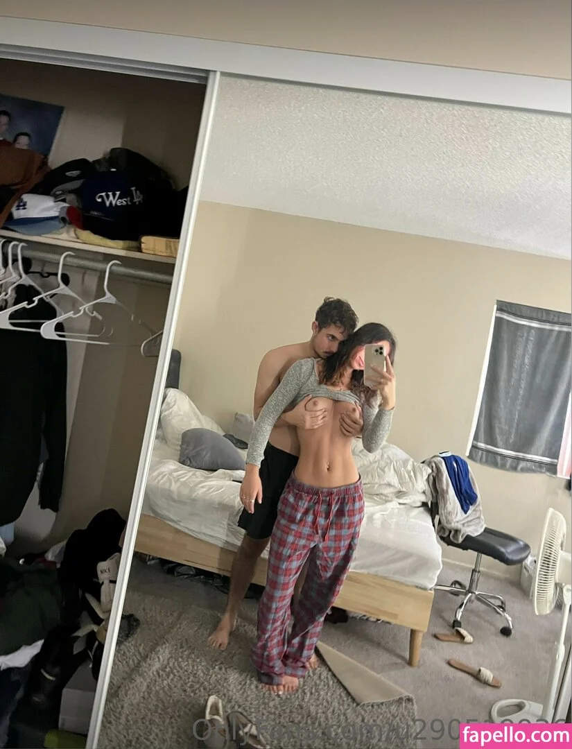 sofia mancilla / sofianextdoor Onlyfans Photo Gallery 