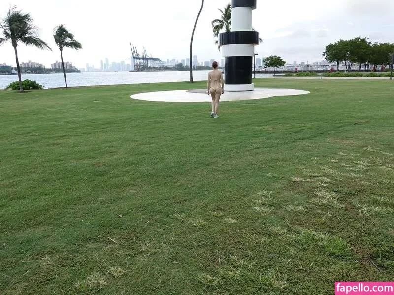 MiaExhib / https: / mia_exhib Onlyfans Photo Gallery 