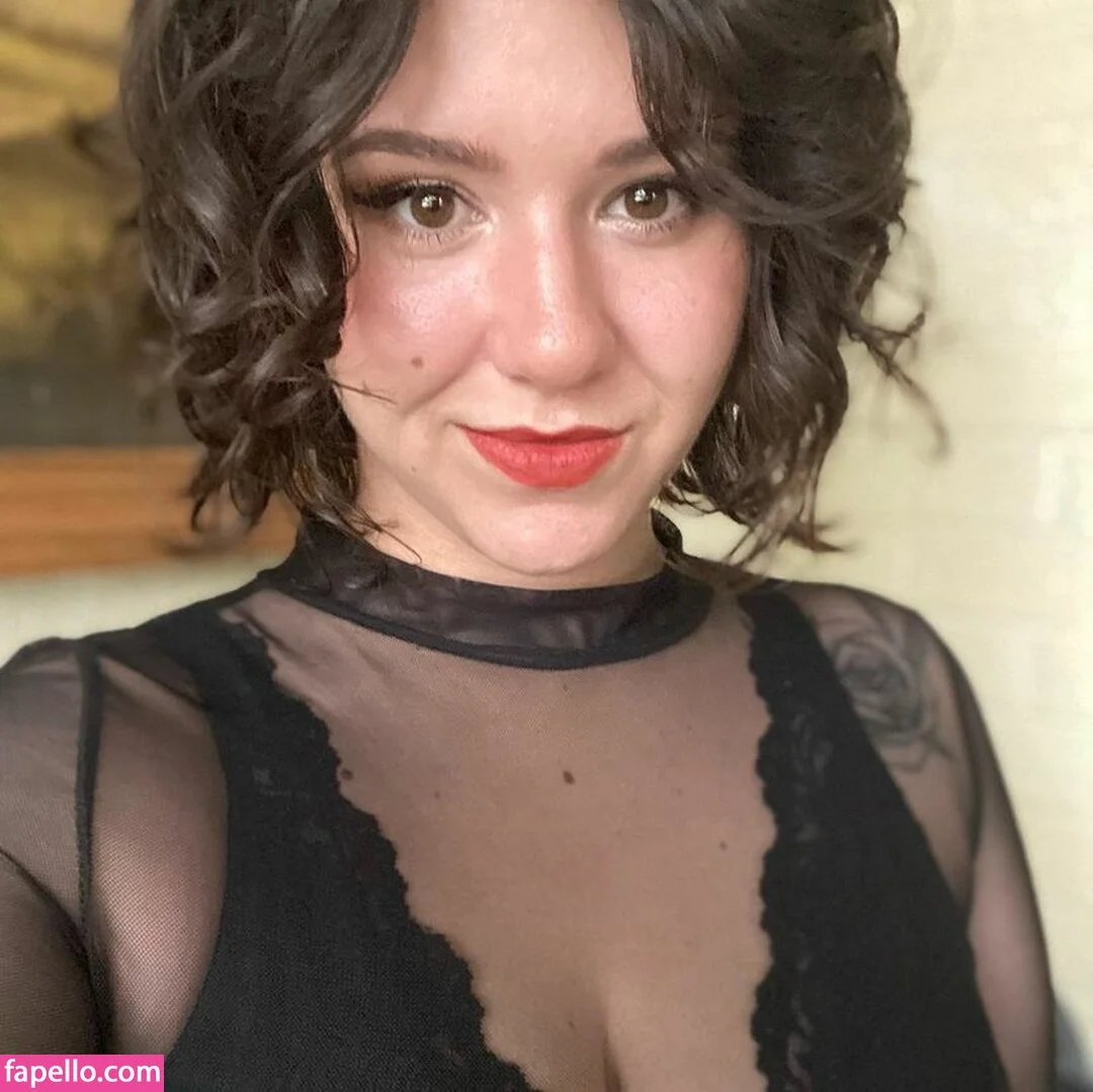 Olive Apple / https: / oliveapple42 Onlyfans Photo Gallery 