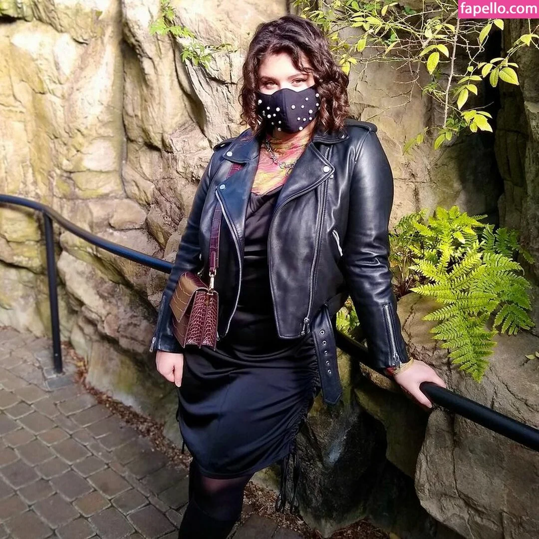 Olive Apple / https: / oliveapple42 Onlyfans Photo Gallery 