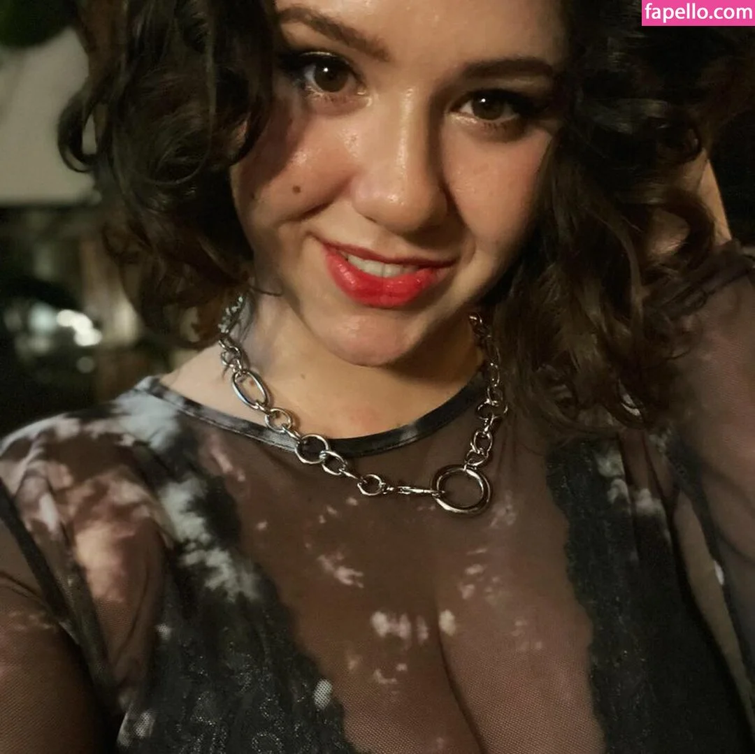 Olive Apple / https: / oliveapple42 Onlyfans Photo Gallery 