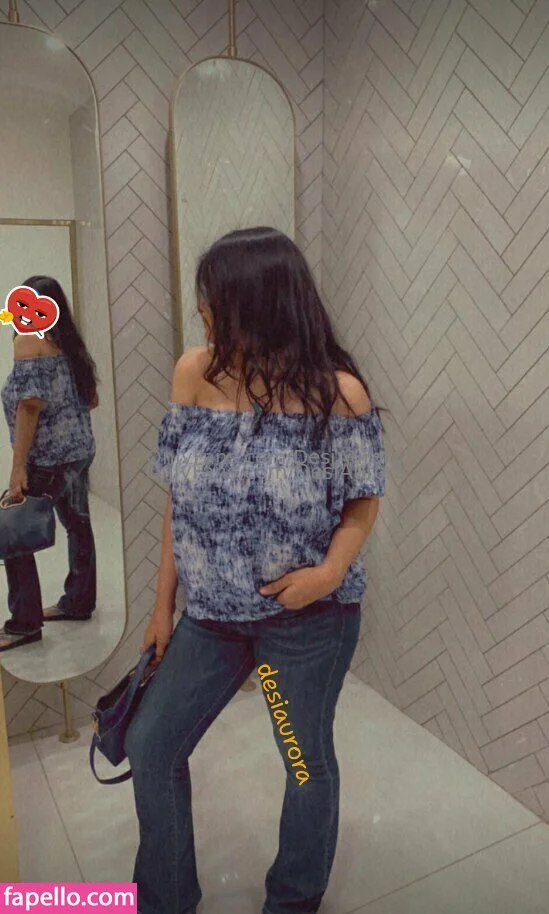 Desi Aurora / desi_auroraa / desiaurora / https: Onlyfans Photo Gallery 