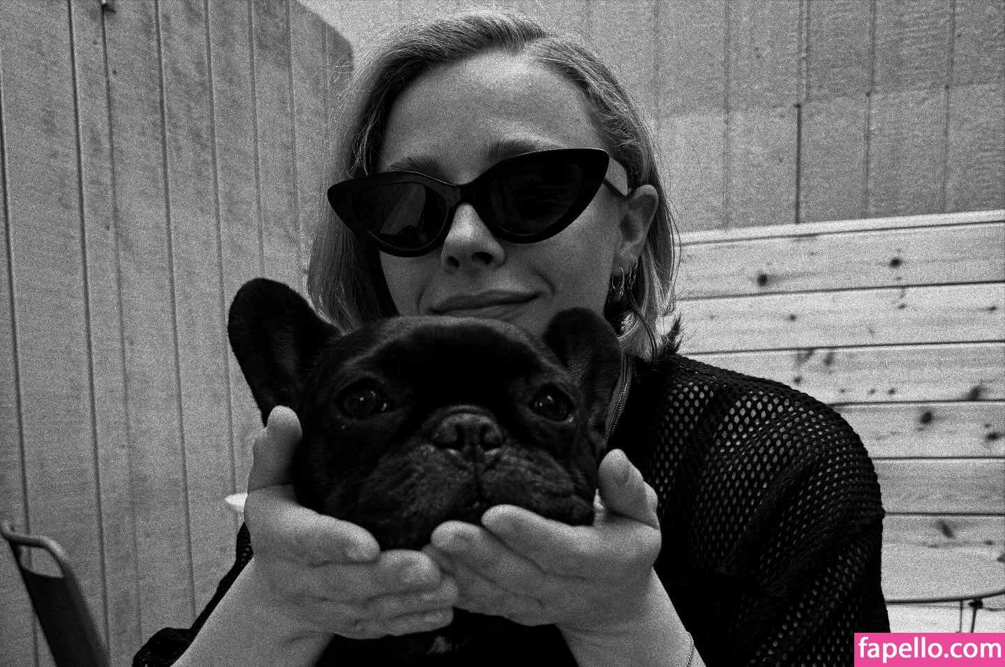 Chloë Grace Moretz / chloegmoretz / https: Onlyfans Photo Gallery 