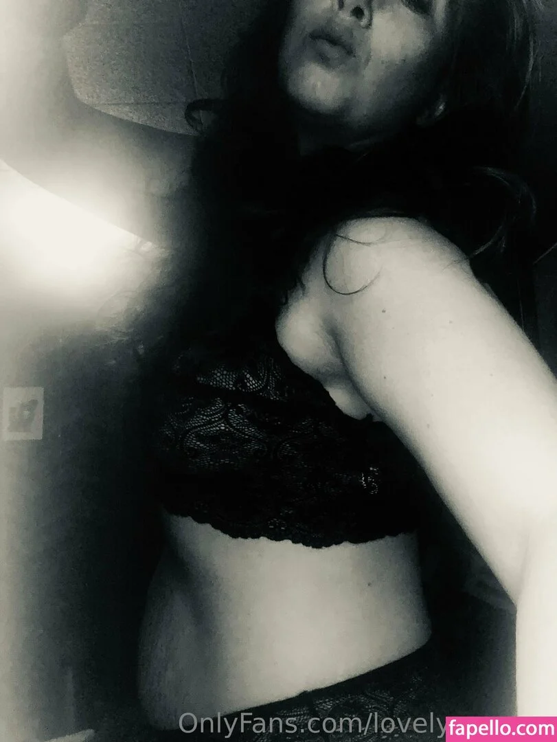 lovelygerman Onlyfans Photo Gallery 