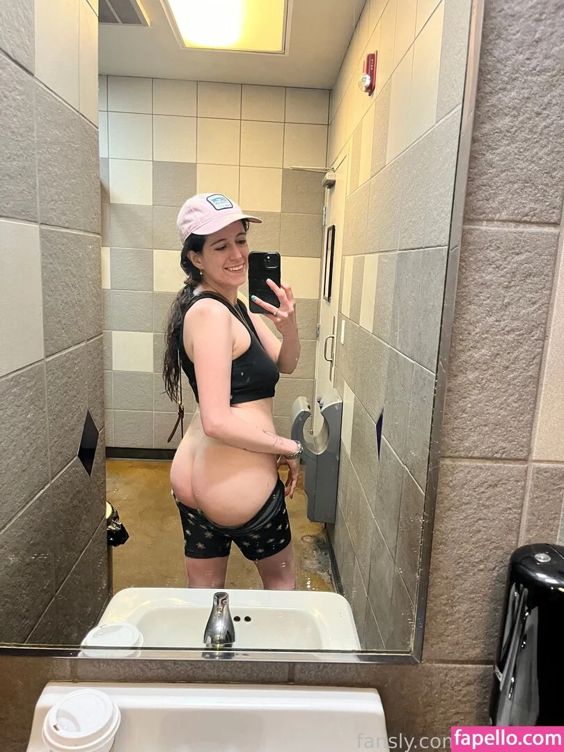 https: / shakicast Onlyfans Photo Gallery 