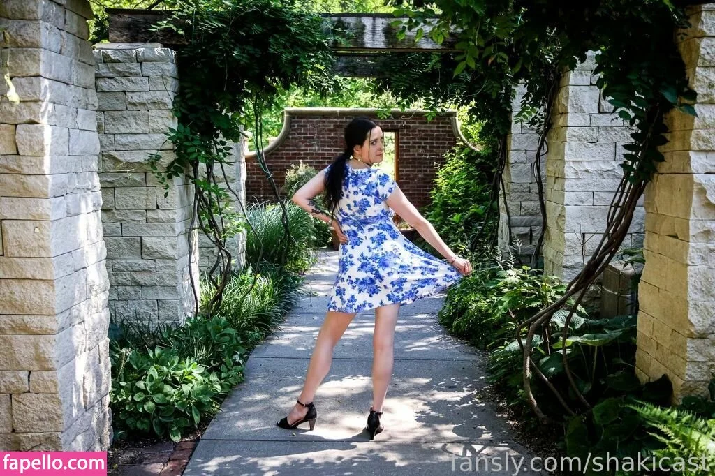 https: / shakicast Onlyfans Photo Gallery 