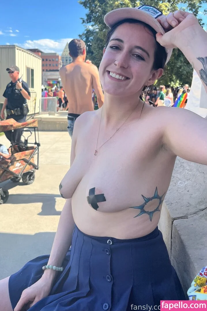 https: / shakicast Onlyfans Photo Gallery 