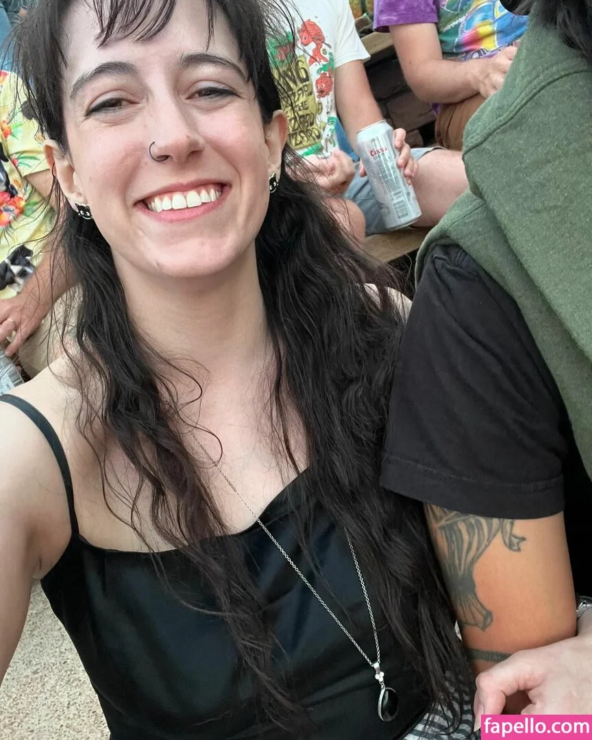 https: / shakicast Onlyfans Photo Gallery 