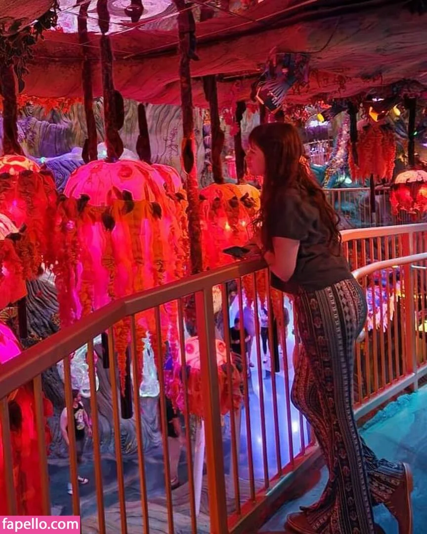 https: / shakicast Onlyfans Photo Gallery 