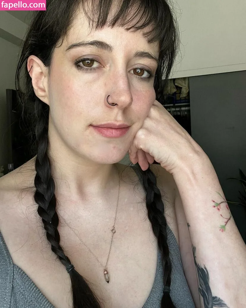 https: / shakicast Onlyfans Photo Gallery 