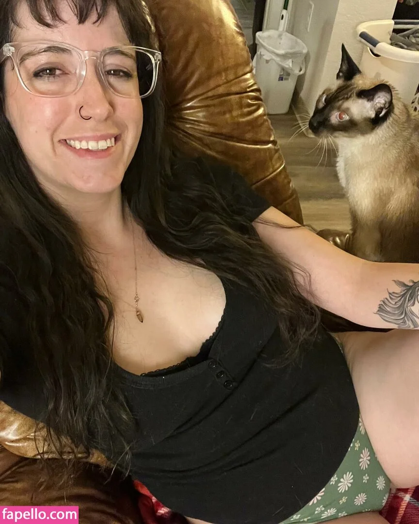 https: / shakicast Onlyfans Photo Gallery 