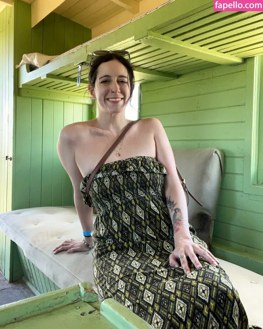 https: / shakicast Onlyfans Photo Gallery 