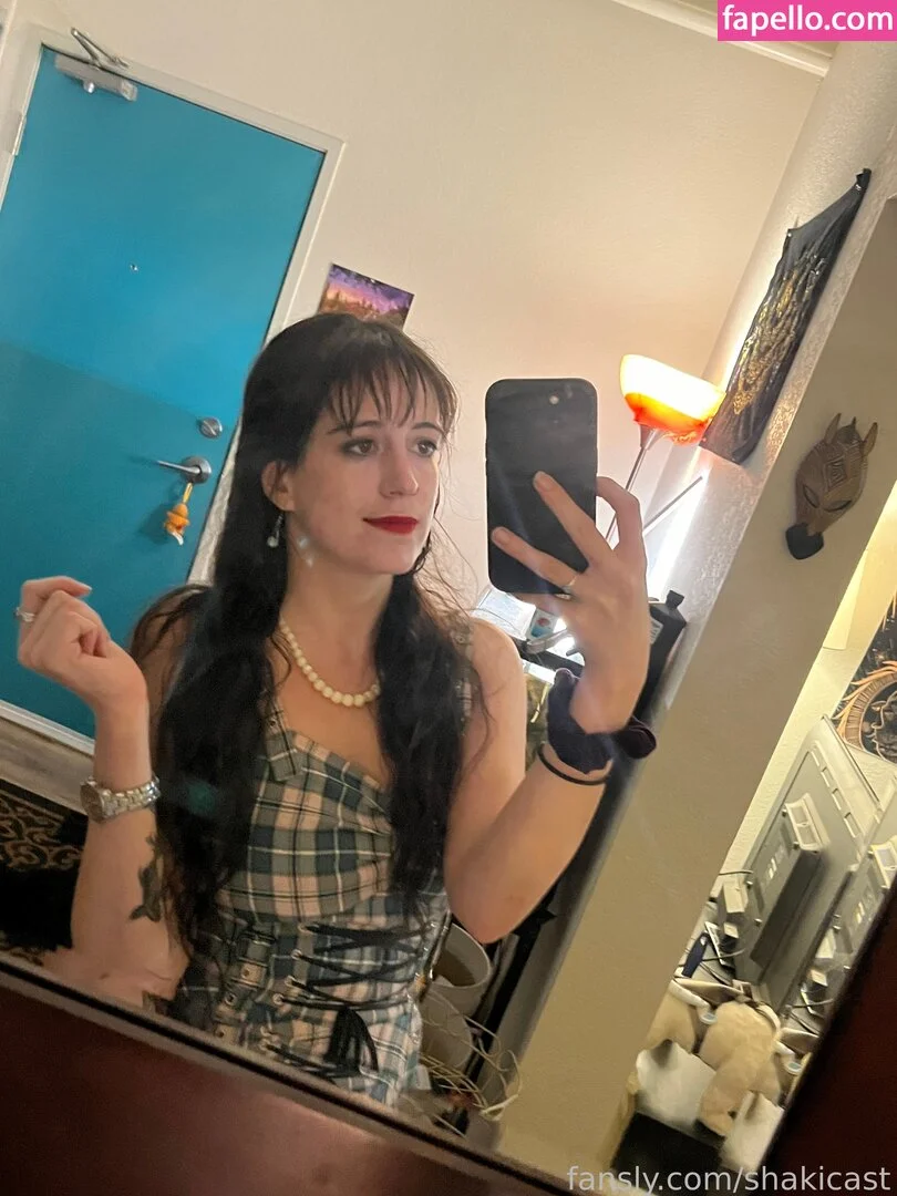 https: / shakicast Onlyfans Photo Gallery 