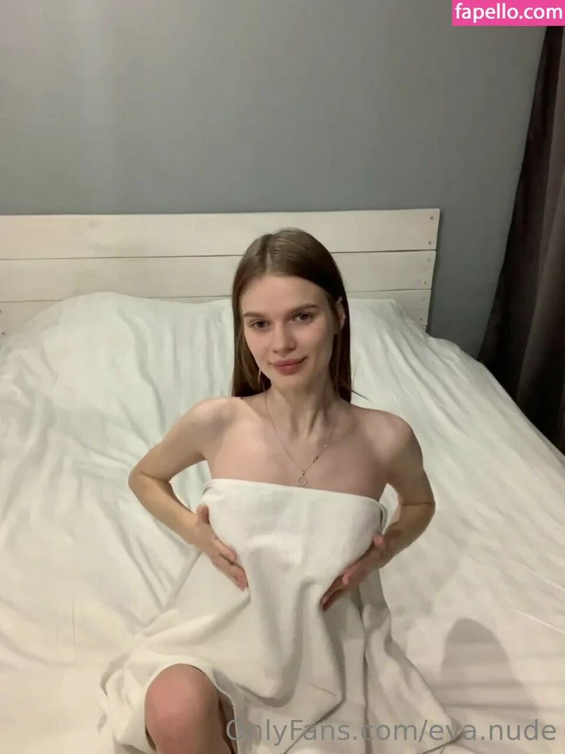 11eva01 / eva.nude11 Onlyfans Photo Gallery 