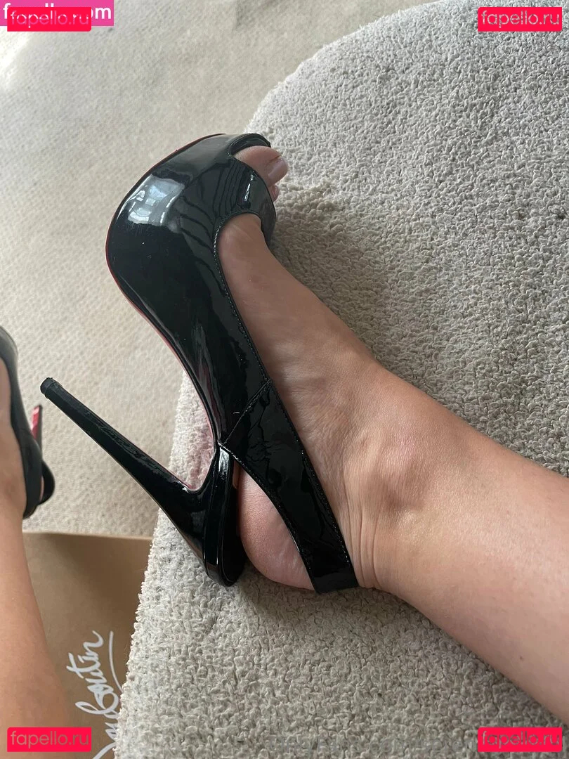 Serenitymodel Onlyfans Photo Gallery 