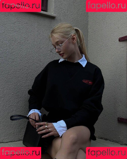 Duygu German / duygu.grmn Onlyfans Photo Gallery 