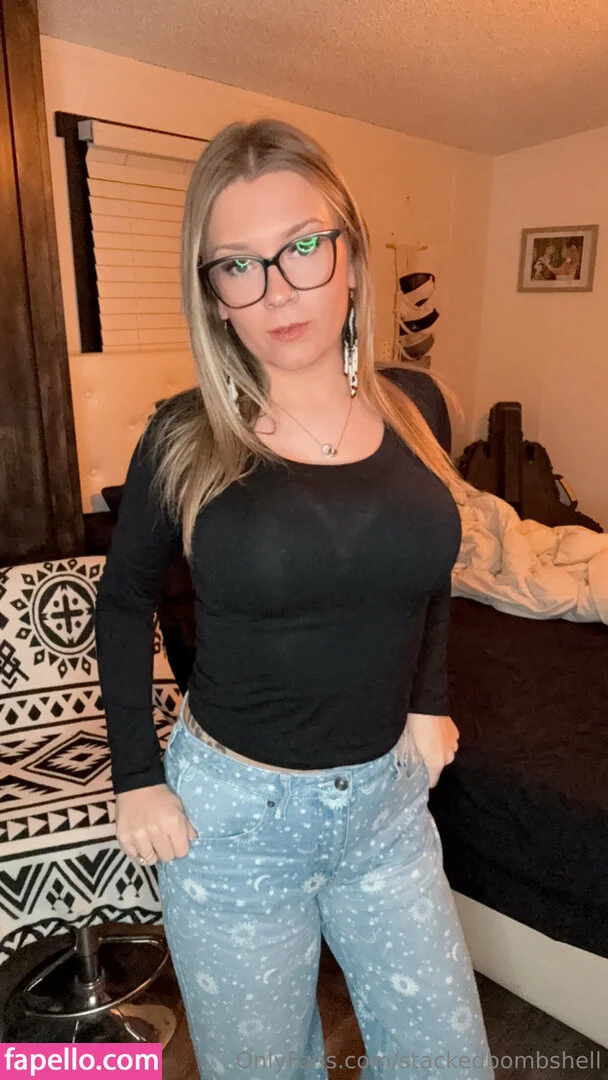 stackedbombshell / stackedmag Onlyfans Photo Gallery 