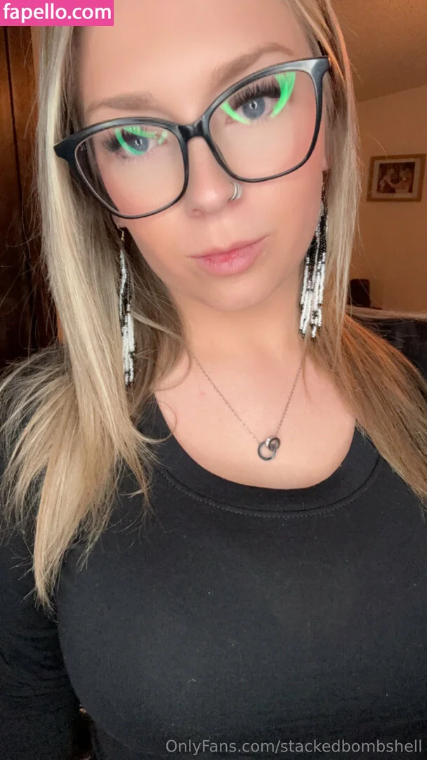 stackedbombshell / stackedmag Onlyfans Photo Gallery 