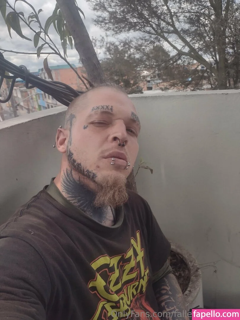 fallenmaster69 / fallenmoon13 Onlyfans Photo Gallery 