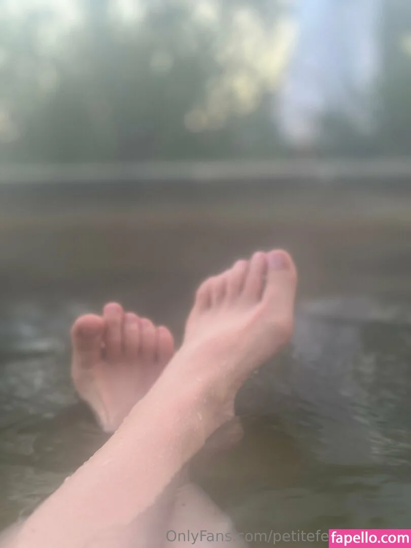 petitefeet3535aus Onlyfans Photo Gallery 