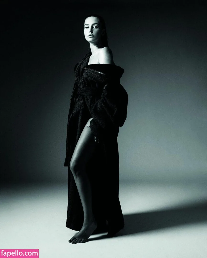 Adele Exarchopoulos / adeleexarchopoulos Onlyfans Photo Gallery 