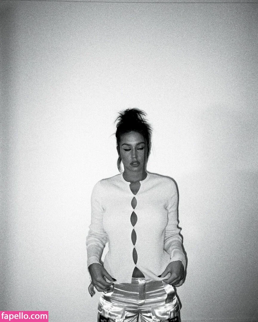 Adele Exarchopoulos / adeleexarchopoulos Onlyfans Photo Gallery 