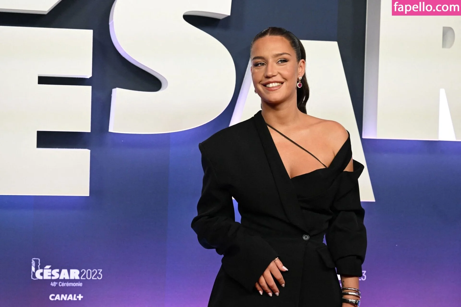 Adele Exarchopoulos / adeleexarchopoulos Onlyfans Photo Gallery 