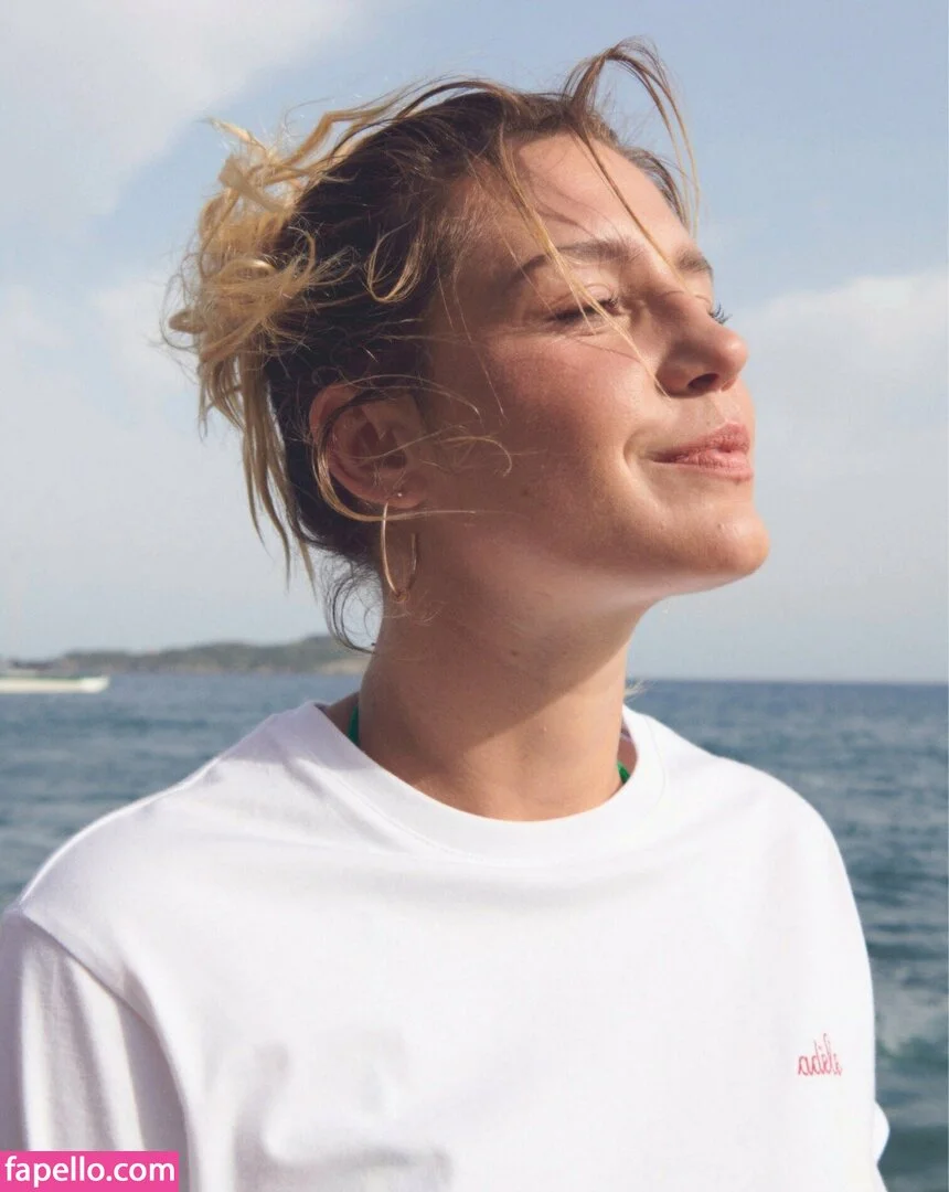 Adele Exarchopoulos / adeleexarchopoulos Onlyfans Photo Gallery 