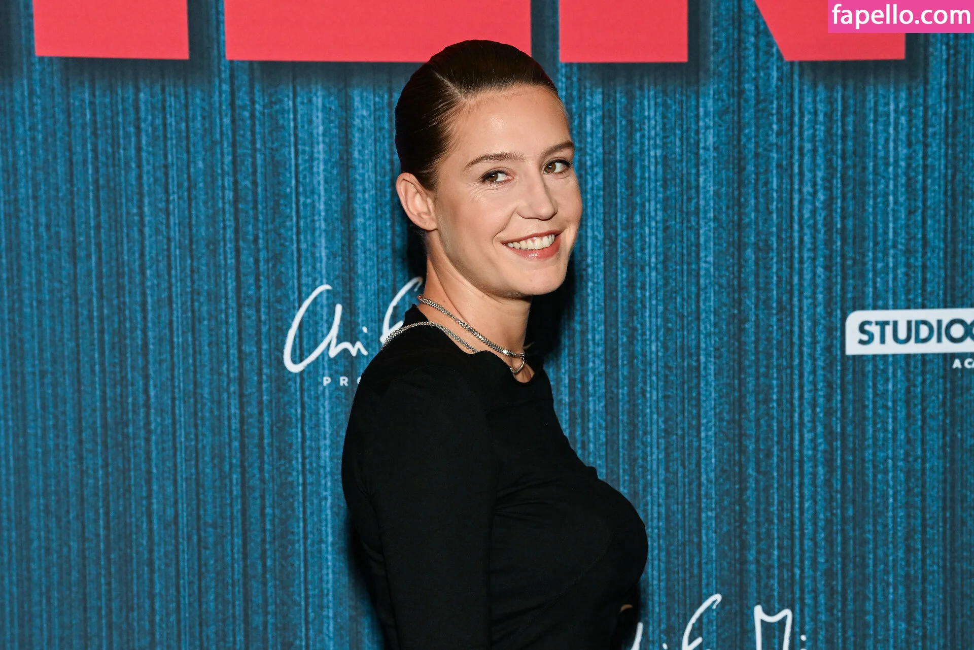 Adele Exarchopoulos / adeleexarchopoulos Onlyfans Photo Gallery 