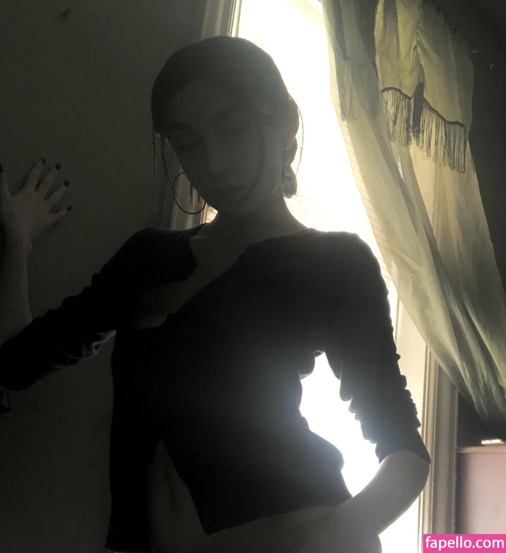 bunnygothic / moodillaa Onlyfans Photo Gallery 