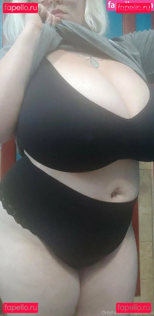 spaceEris Onlyfans Photo Gallery 