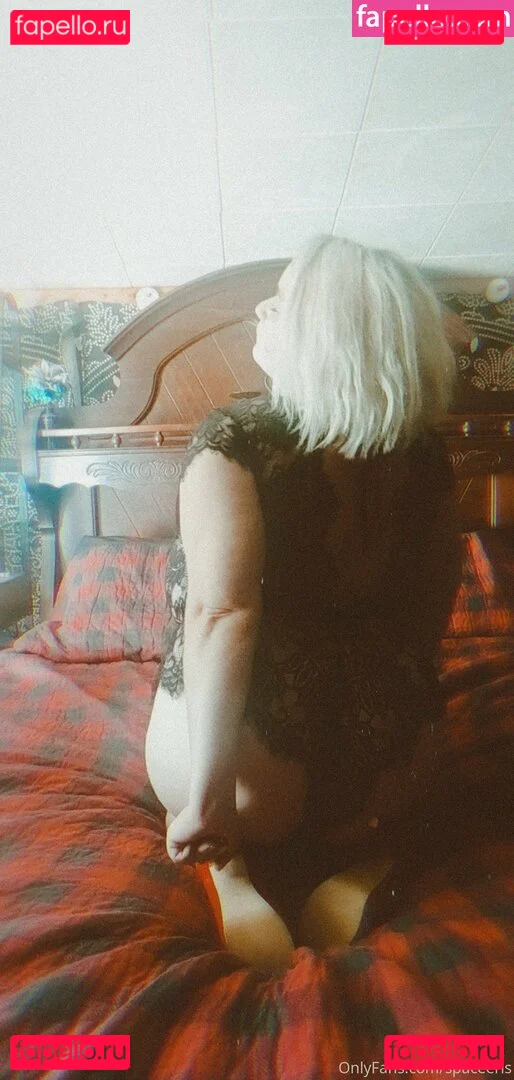 spaceEris Onlyfans Photo Gallery 