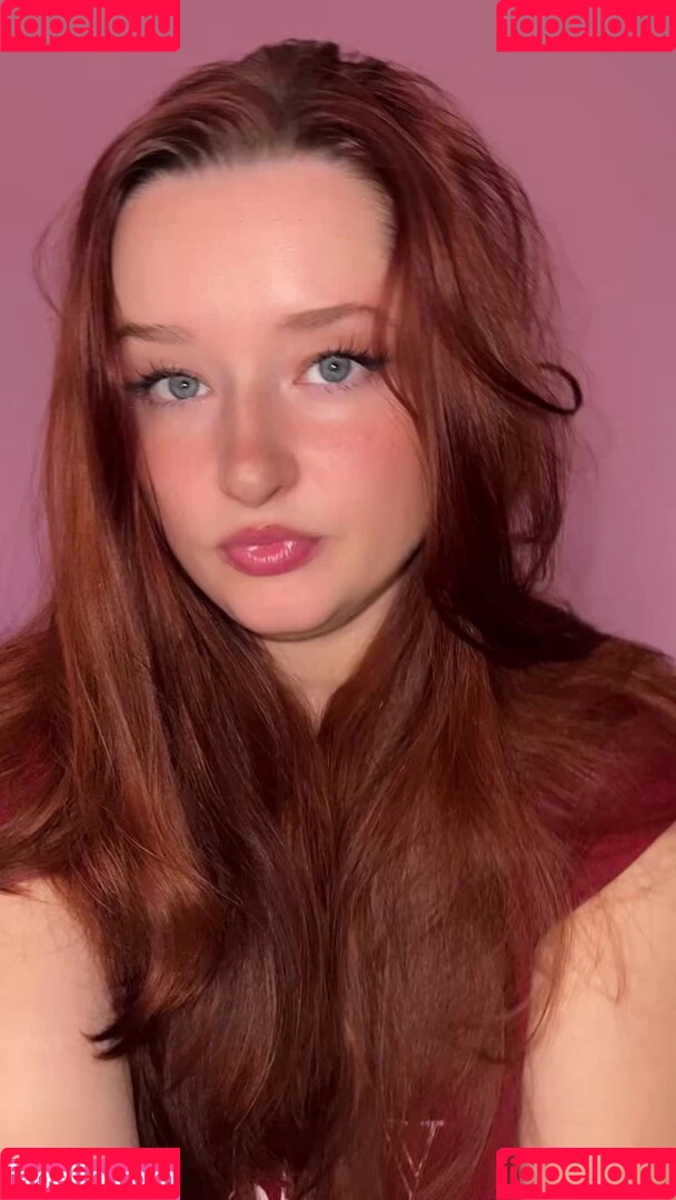 Elle Mae / eastern_eu_baby / ellexaus / https: Onlyfans Photo Gallery 