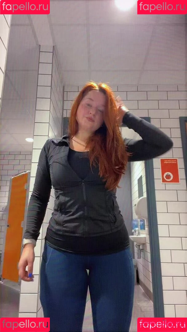 Elle Mae / eastern_eu_baby / ellexaus / https: Onlyfans Photo Gallery 