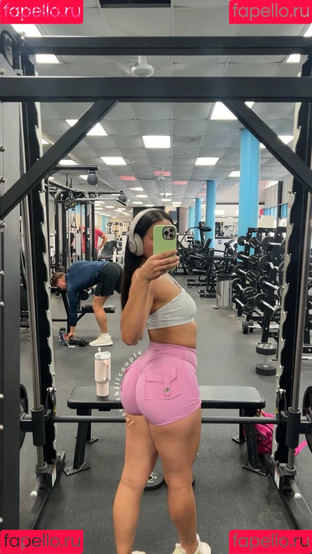 areallyweakguy / justsomecouple1 / justsomesimpleman Onlyfans Photo Gallery 