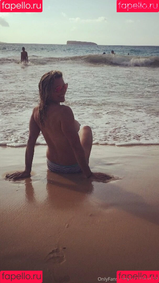 lway1831 / u118668979 Onlyfans Photo Gallery 