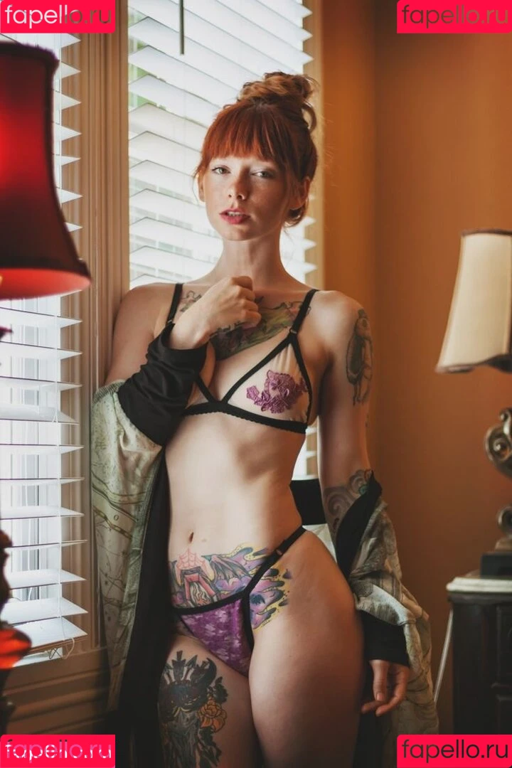 Hattie Watson / eittahton Onlyfans Photo Gallery 