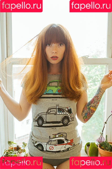 Hattie Watson / eittahton Onlyfans Photo Gallery 